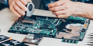 تمیز کردن فن لپ تاپ (ال تی پارت)